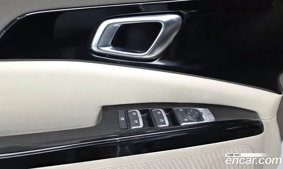Kia Carnival 2022 2.2 автомат (гидро), фото 24