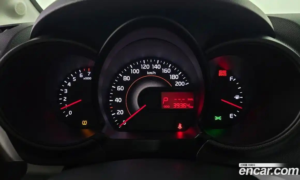 Kia Ray 2018 1.0 автомат (гидро), фото 11
