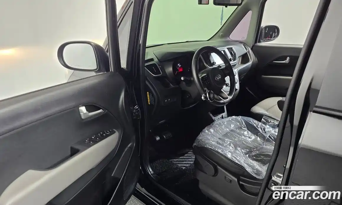 Kia Ray 2018 1.0 автомат (гидро), фото 13