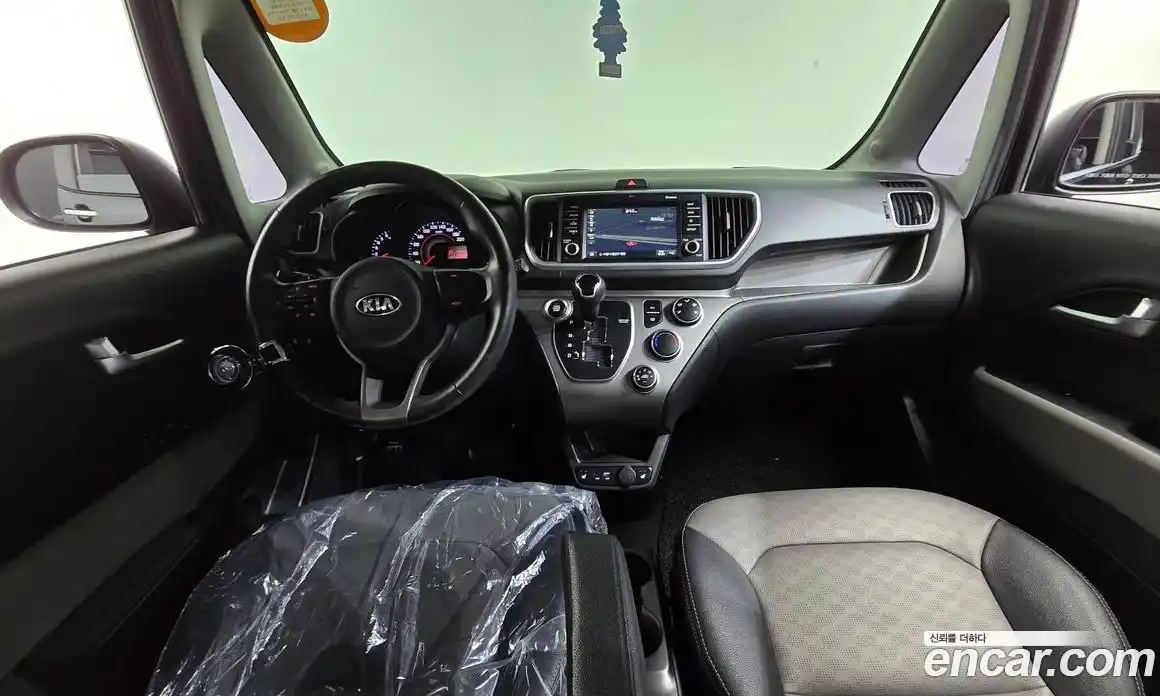Kia Ray 2018 1.0 автомат (гидро), фото 10