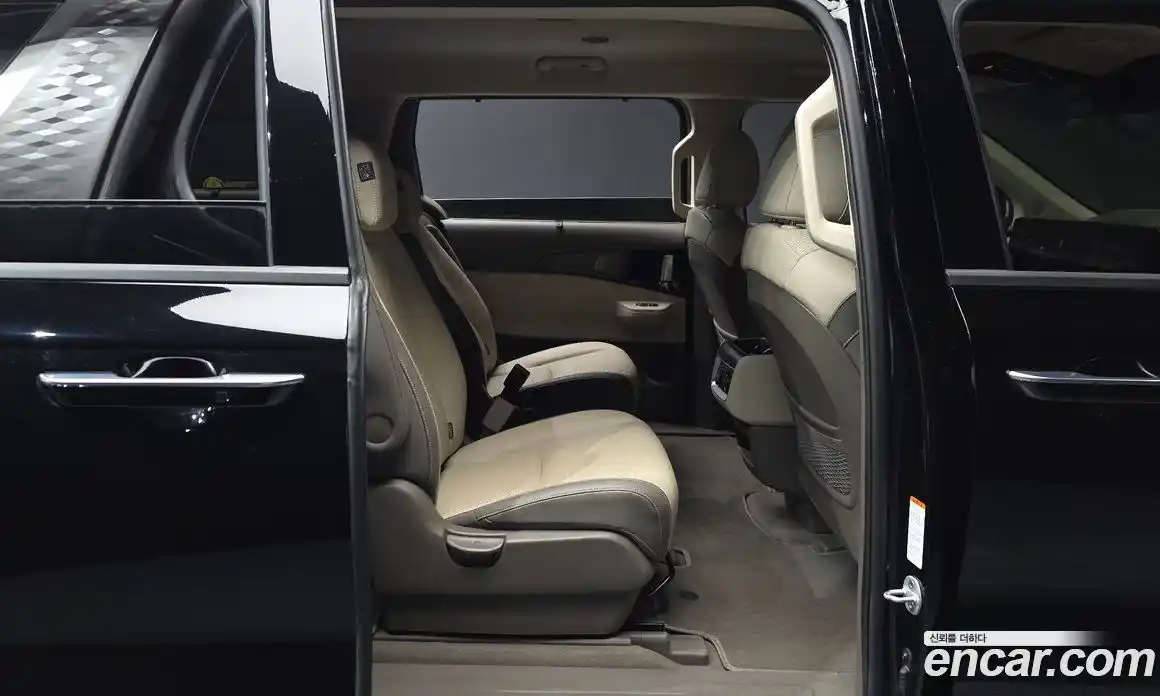 Kia Carnival 2025 2.2 автомат (гидро), фото 18