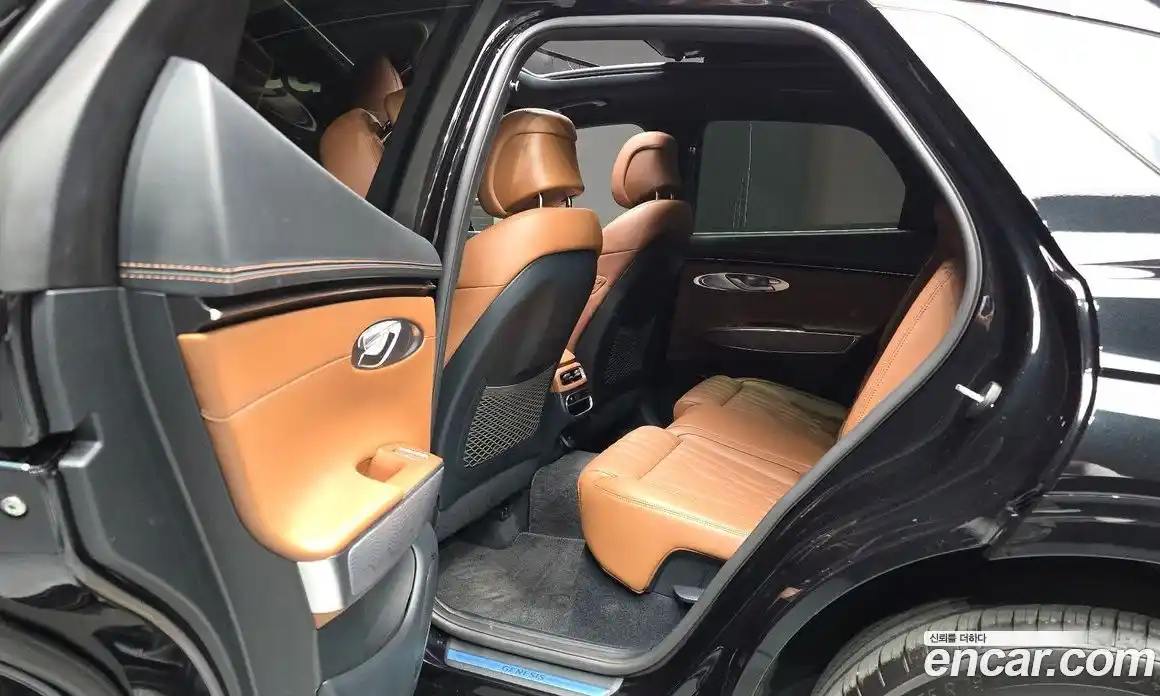 Genesis GV70 2023 2.5 автомат (гидро), фото 16