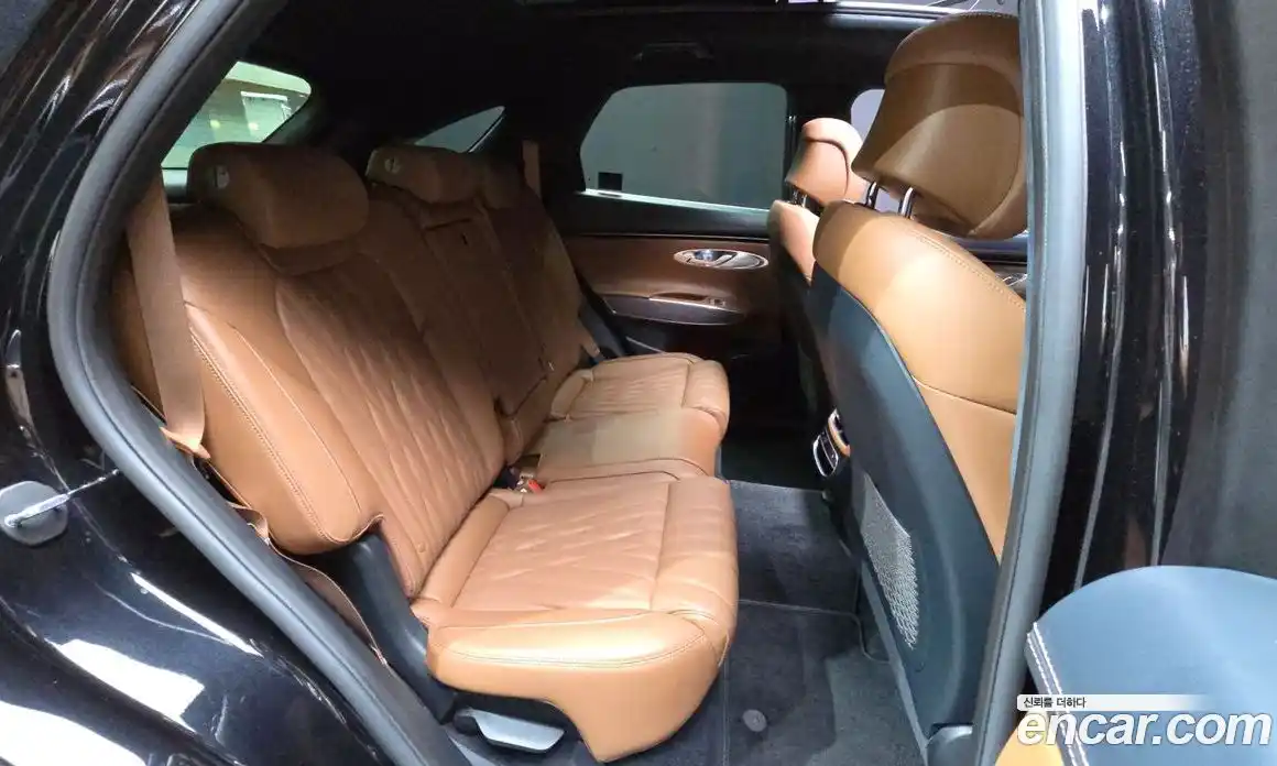 Genesis GV70 2023 2.5 автомат (гидро), фото 18