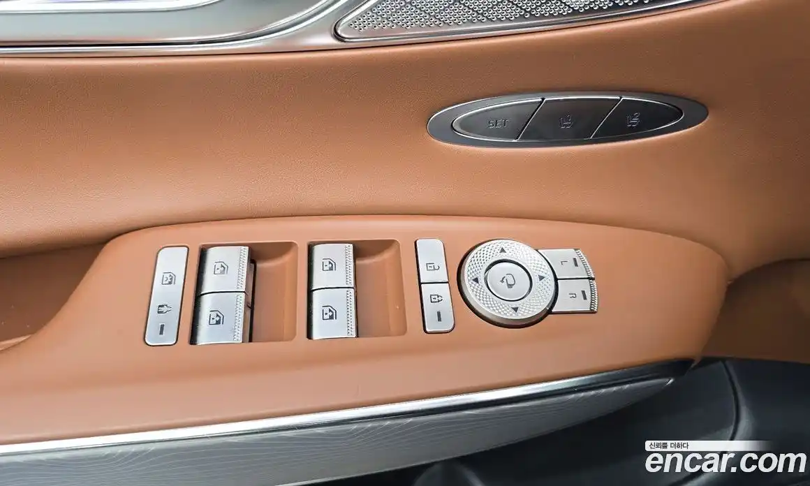 Genesis GV70 2023 2.5 автомат (гидро), фото 29