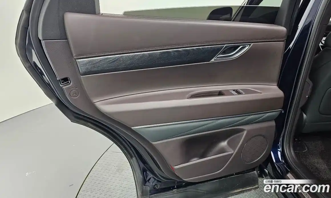 Genesis GV80 2023 2.5 автомат (гидро), фото 15