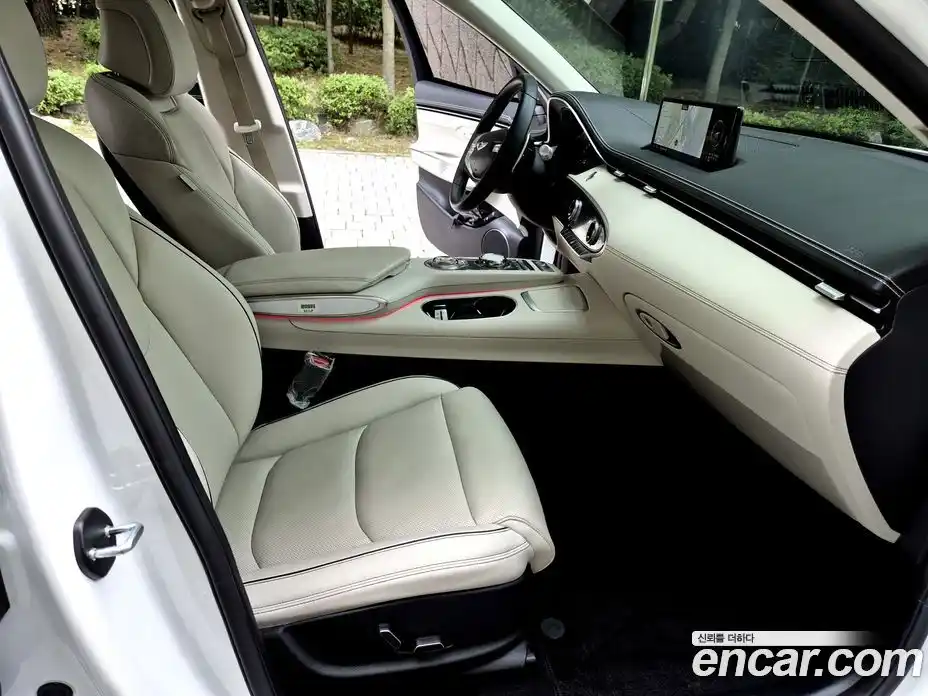 Genesis GV70 2024 2.5 автомат (гидро), фото 11