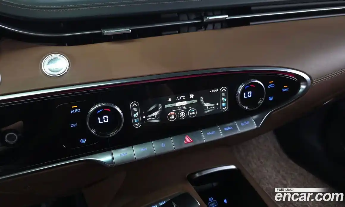 Genesis GV70 2022 2.5 автомат (гидро), фото 22