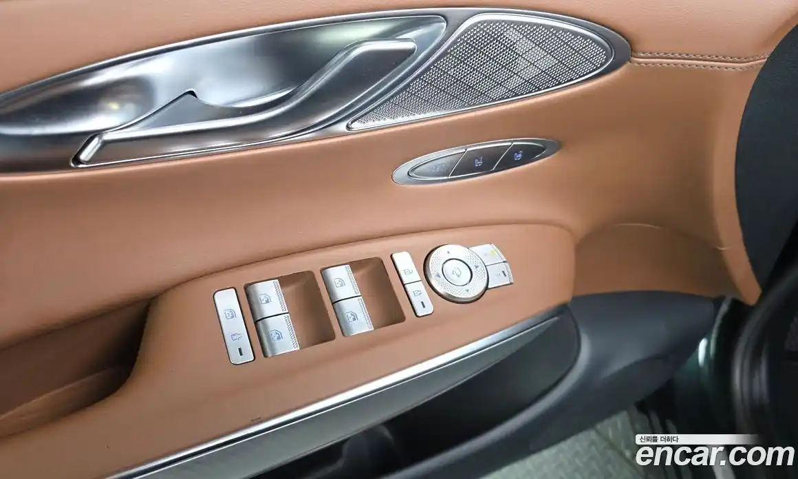 Genesis GV70 2021 2.5 автомат (гидро), фото 31