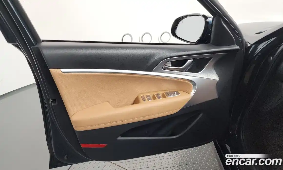 Genesis G70 2020 2.0 автомат (гидро), фото 14