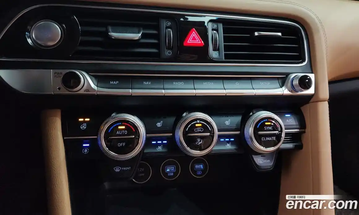 Genesis G70 2020 2.0 автомат (гидро), фото 32