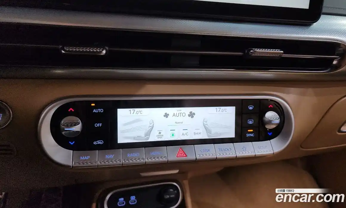 Genesis GV60 2022 0.1 автомат (гидро), фото 14