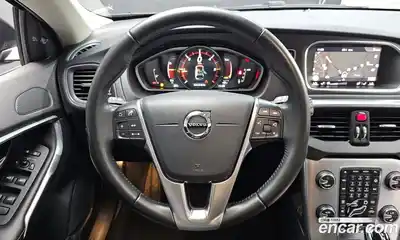 Volvo V40 2019 2.0 автомат (гидро), миниатюра 12