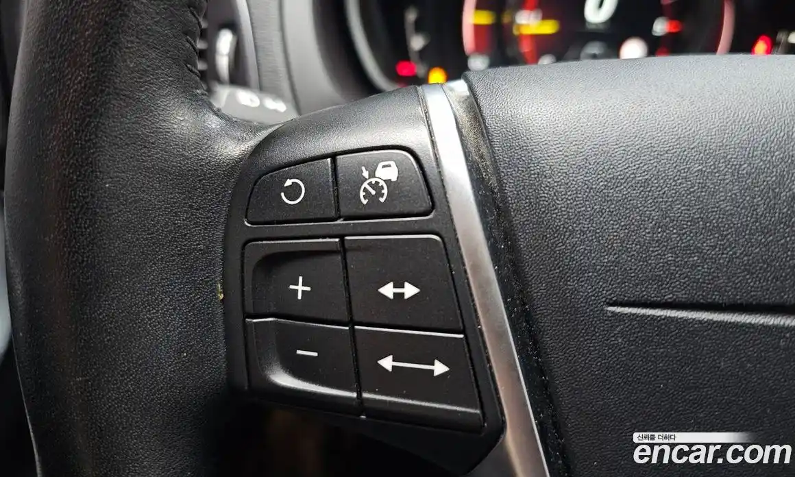 Volvo V40 2019 2.0 автомат (гидро), фото 16