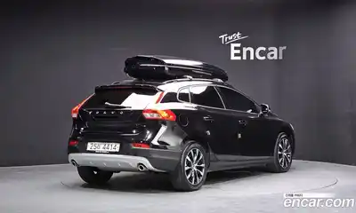Volvo V40 2019 2.0 автомат (гидро), миниатюра 2