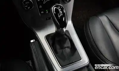 Volvo V40 2019 2.0 автомат (гидро), миниатюра 9