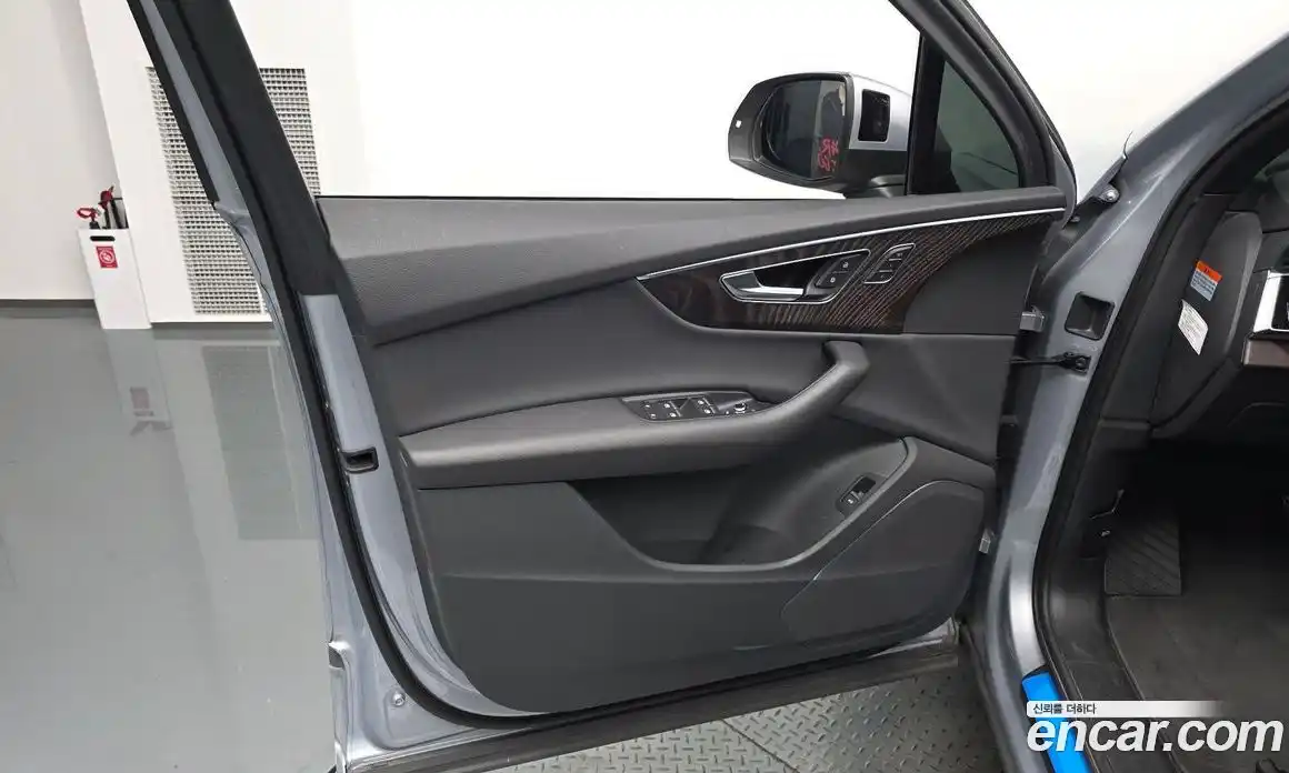 Audi Q7 2021 3.0 автомат (гидро), фото 13