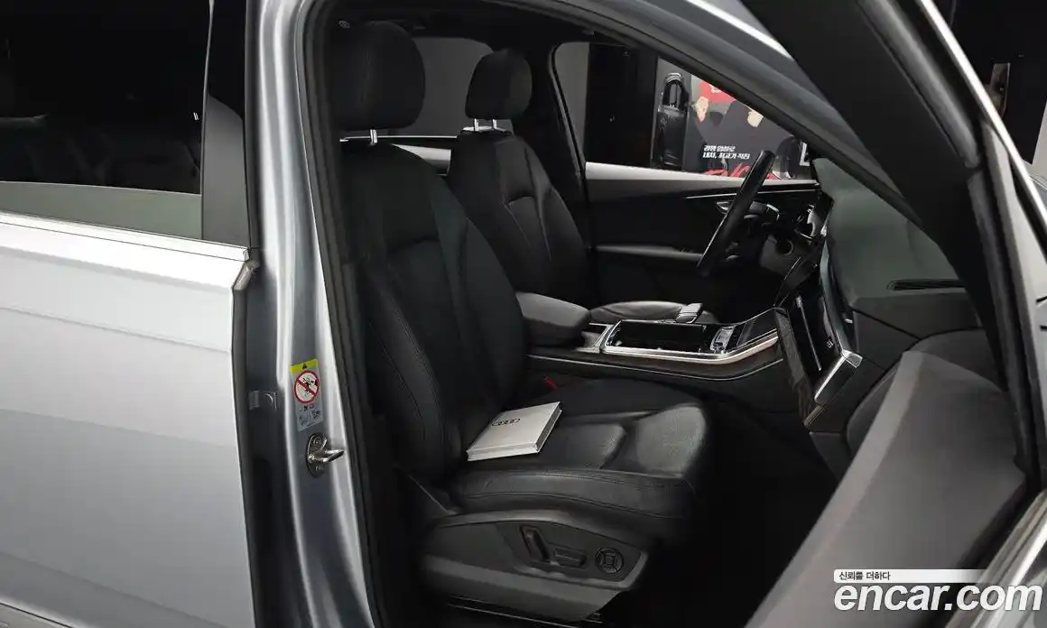 Audi Q7 2021 3.0 автомат (гидро), фото 15