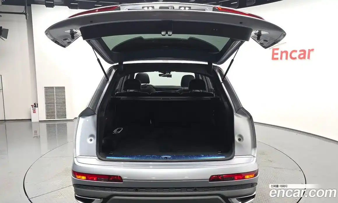 Audi Q7 2021 3.0 автомат (гидро), фото 33