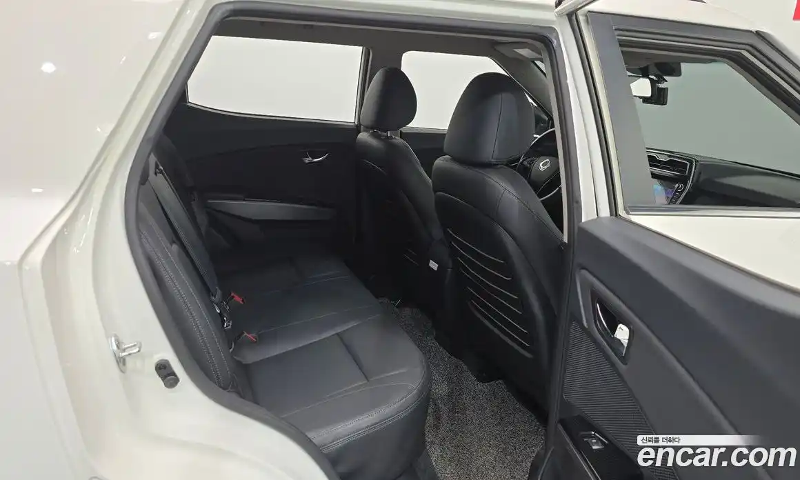 SsangYong TIBOLI 2019 1.5 автомат (гидро), фото 11