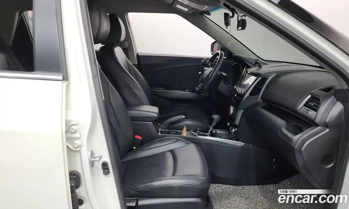 SsangYong TIBOLI 2017 1.6 автомат (гидро), фото 16