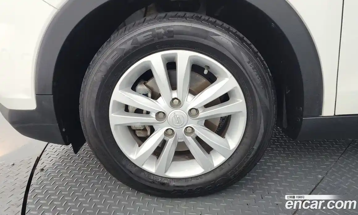 SsangYong TIBOLI 2017 1.6 автомат (гидро), фото 5