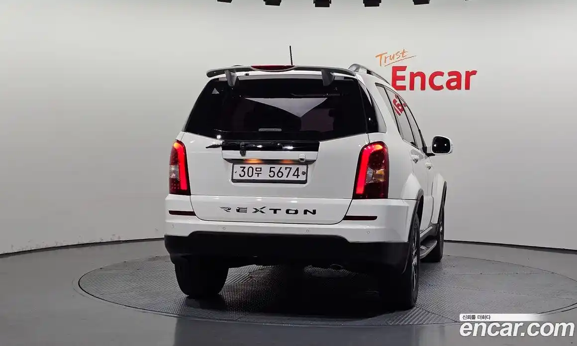 SsangYong Rexton 2015 2.2 автомат (гидро), фото 4