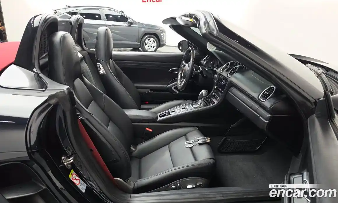 Porsche 718 2024 4.0 автомат (гидро), фото 16
