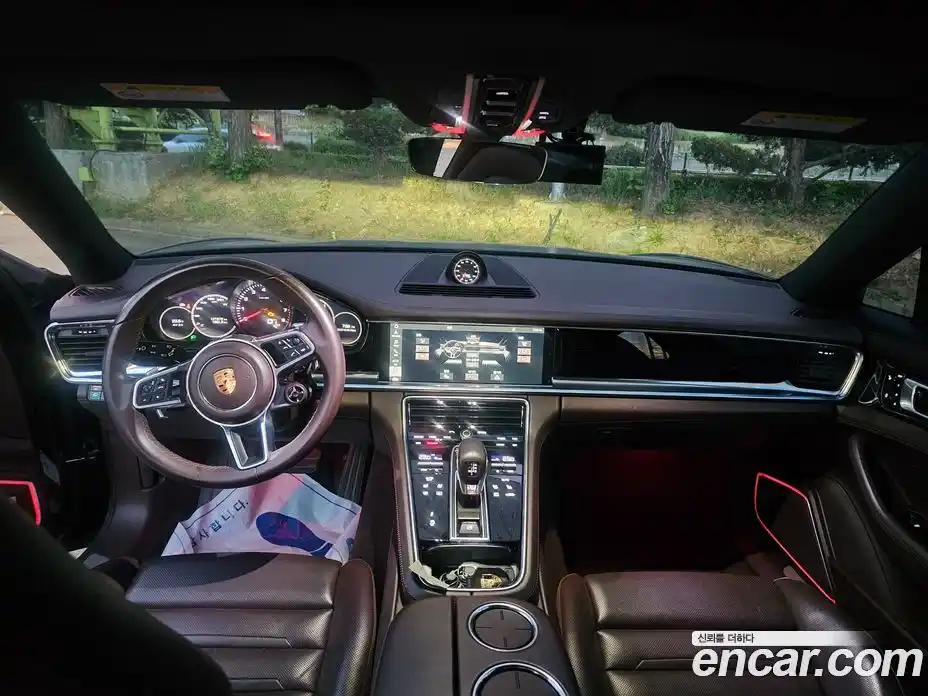 Porsche Panamera 2018 3.0 автомат (гидро), фото 13