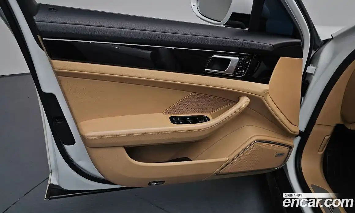 Porsche Panamera 2018 3.0 автомат (гидро), фото 13