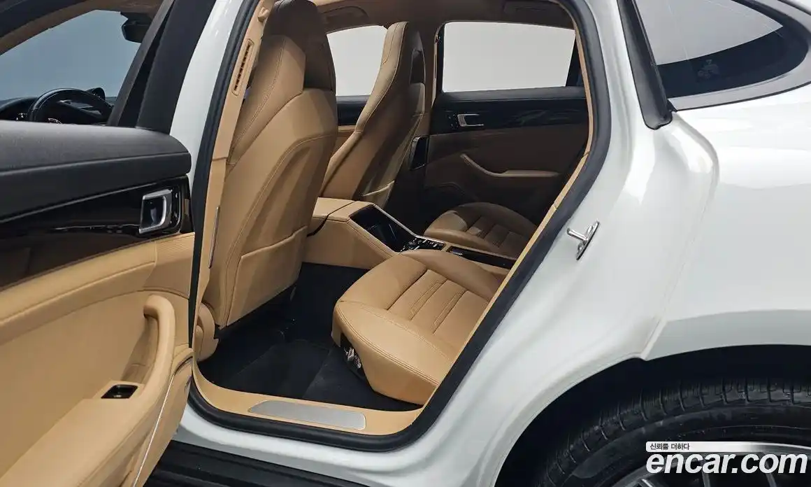 Porsche Panamera 2018 3.0 автомат (гидро), фото 16