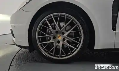 Porsche Panamera 2018 3.0 автомат (гидро), миниатюра 4