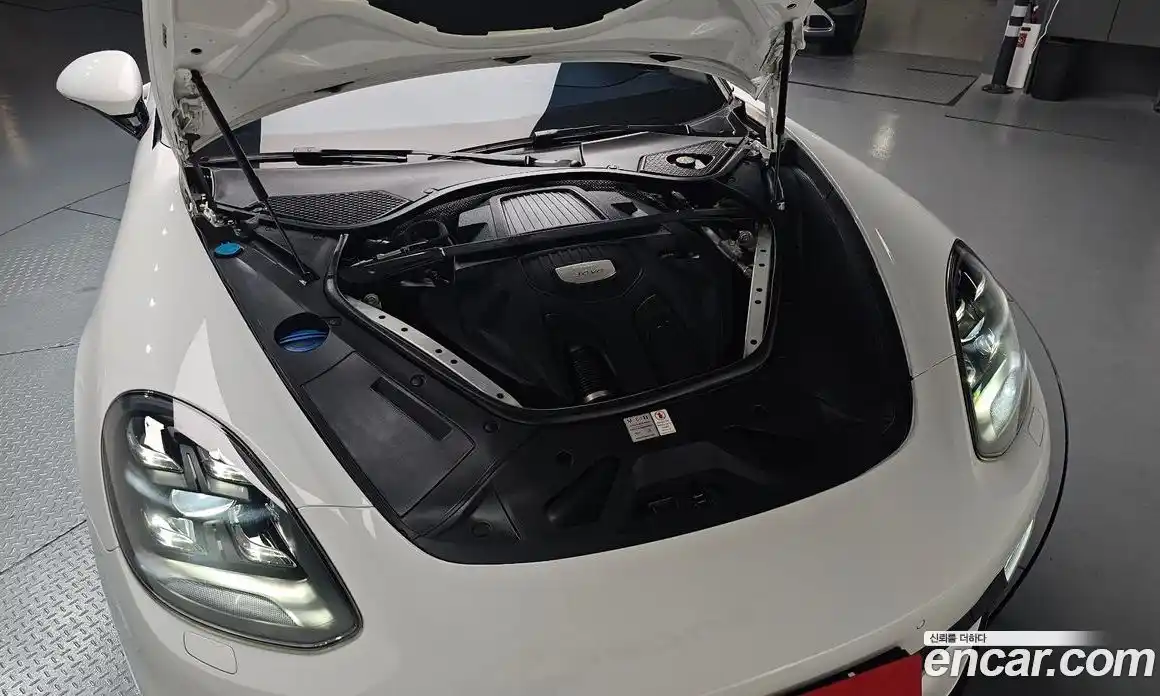 Porsche Panamera 2018 3.0 автомат (гидро), фото 5