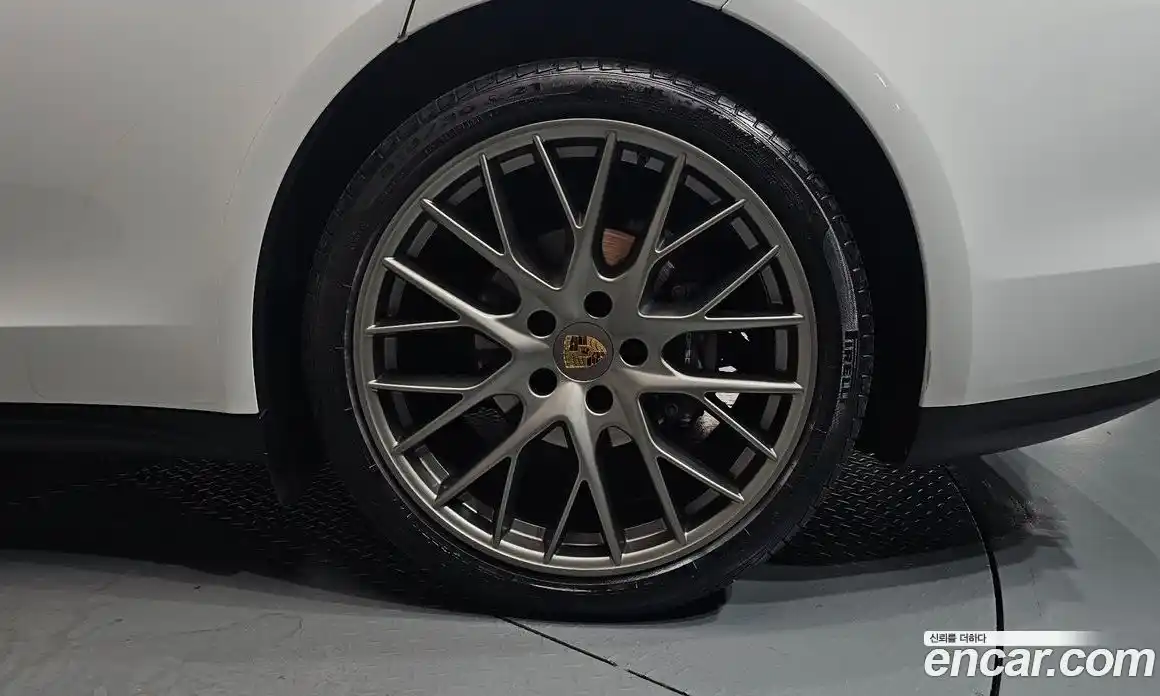 Porsche Panamera 2018 3.0 автомат (гидро), фото 6