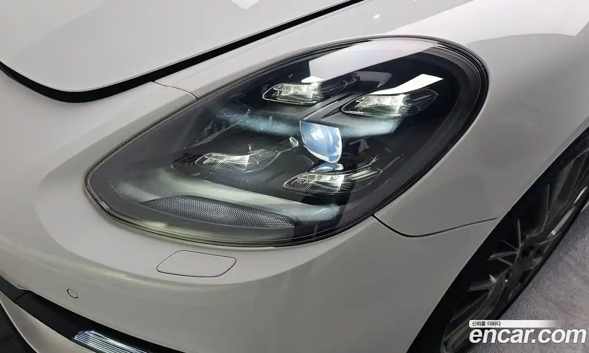 Porsche Panamera 2018 3.0 автомат (гидро), фото 7