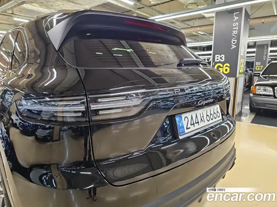 Porsche Cayenne 2022 3.0 автомат (гидро), фото 3