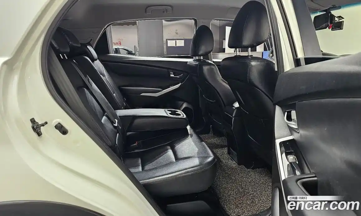 SsangYong Korando 2015 2.0 автомат (гидро), фото 17