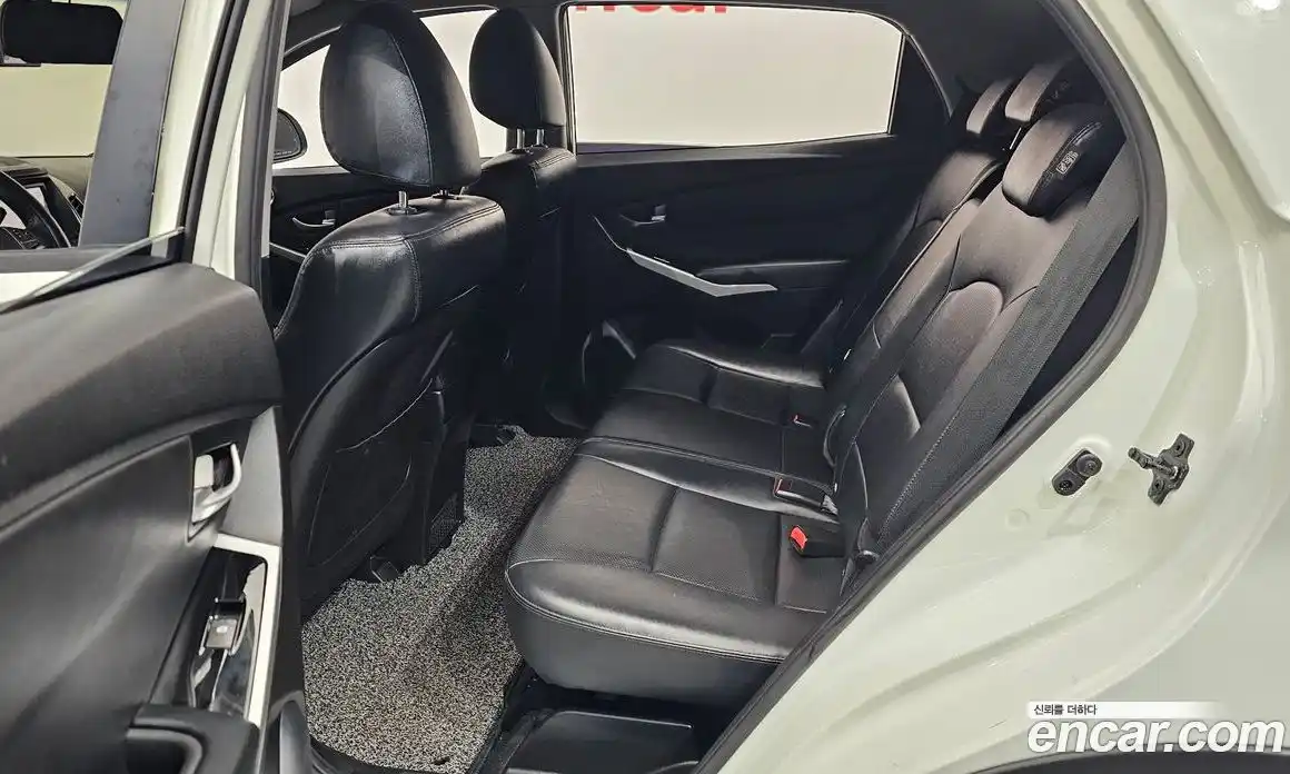 SsangYong Korando 2015 2.0 автомат (гидро), фото 30