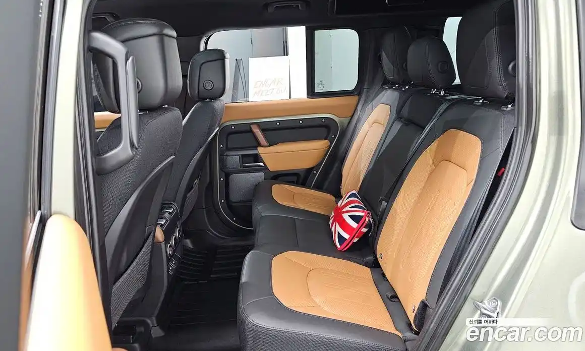 Land Rover Defender 2023 3.0 автомат (гидро), фото 18