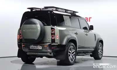 Land Rover Defender 2023 3.0 автомат (гидро), миниатюра 2