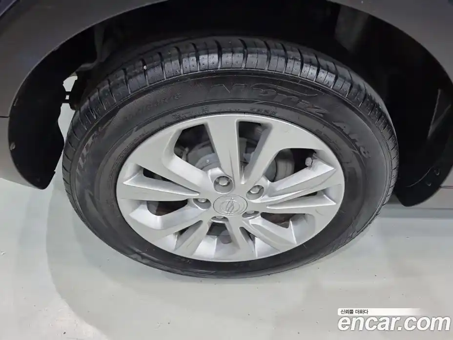 SsangYong TIBOLI 2019 1.6 автомат (гидро), фото 17