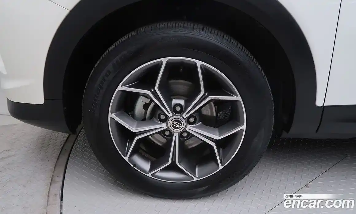 SsangYong Korando 2021 1.5 автомат (гидро), фото 5