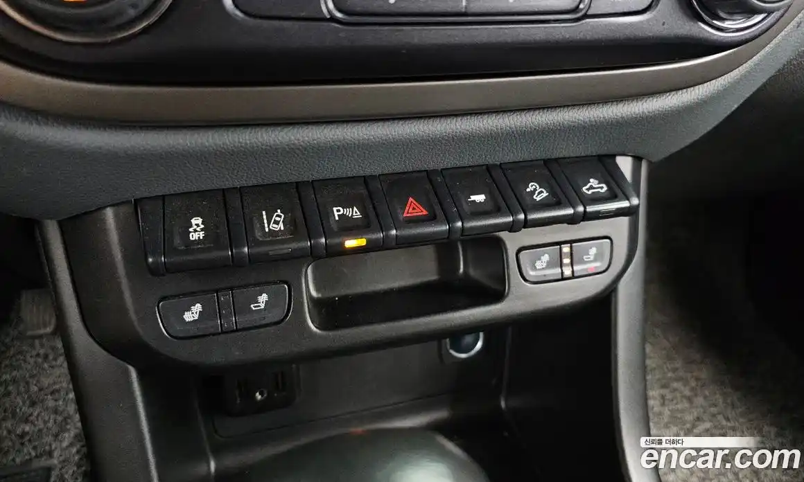 Chevrolet Colorado 2022 3.6 автомат (гидро), фото 19