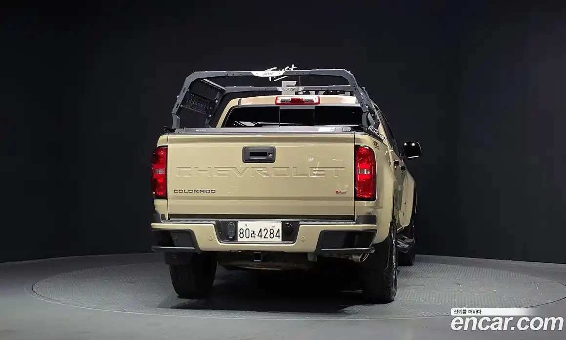 Chevrolet Colorado 2022 3.6 автомат (гидро), фото 4
