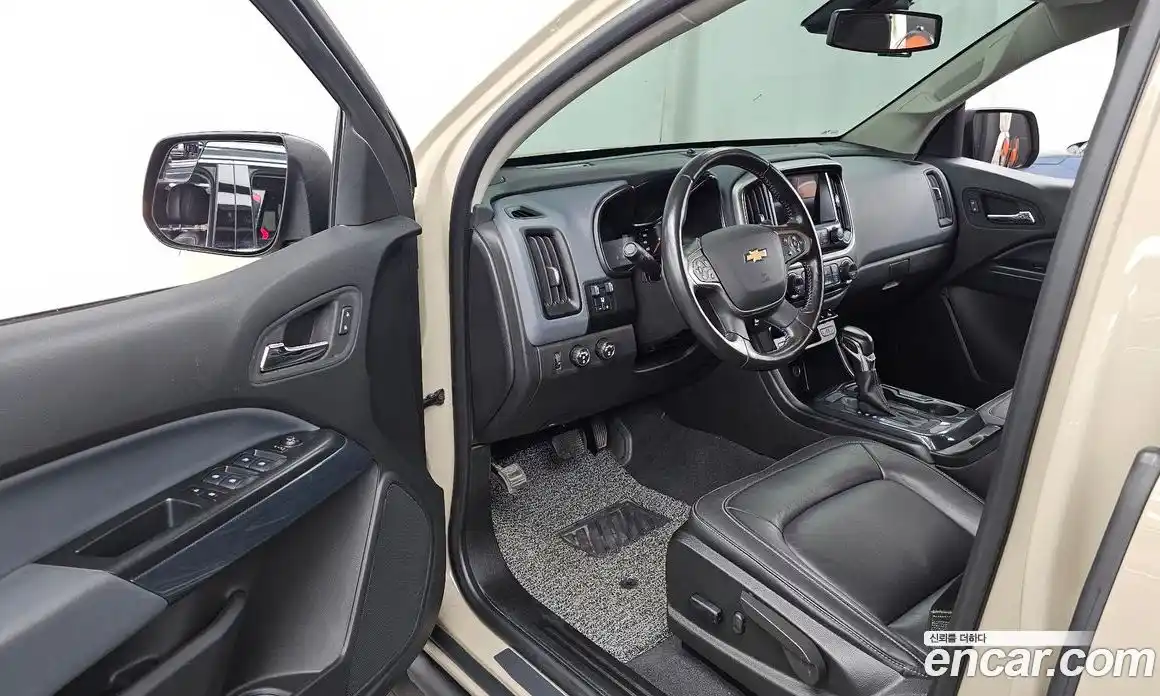 Chevrolet Colorado 2022 3.6 автомат (гидро), фото 10
