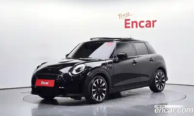Mini Cooper, 2022, 52 478 км