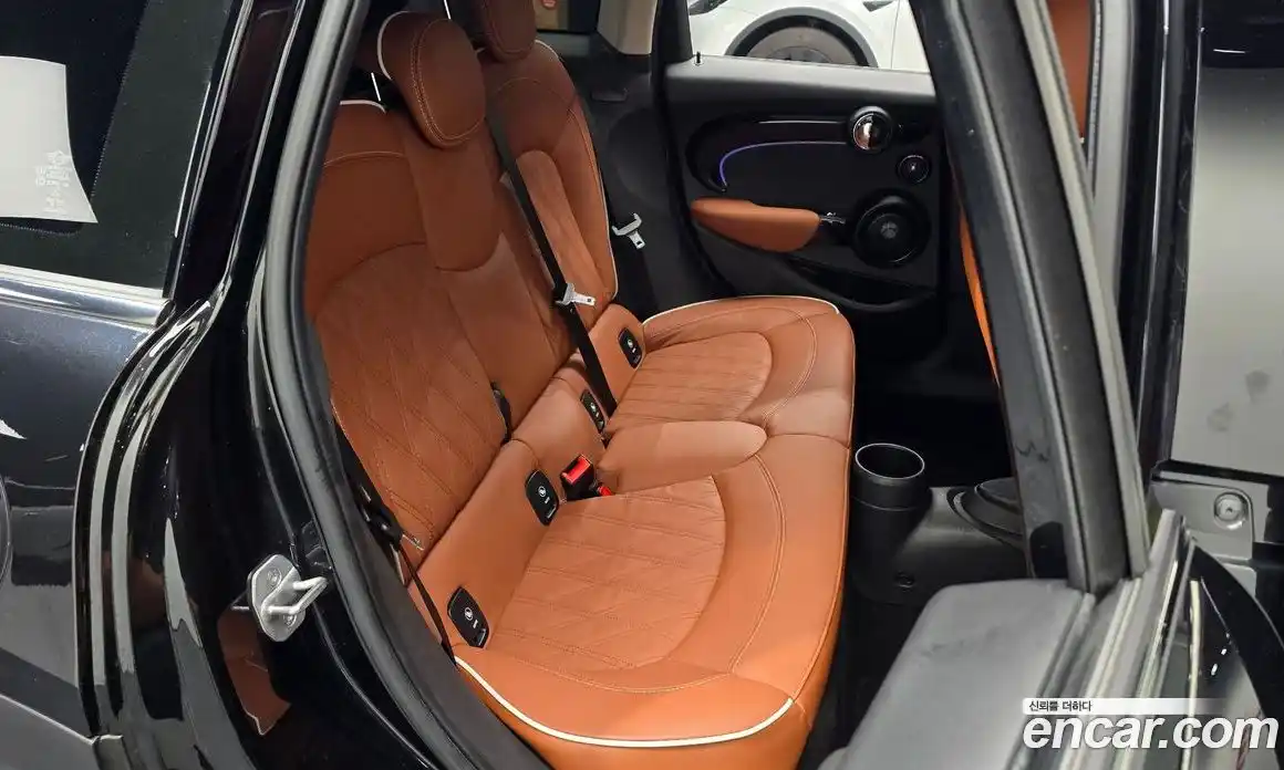 Mini Cooper 2022 2.0 автомат (гидро), фото 16