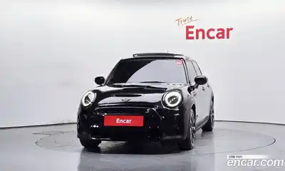 Mini Cooper 2022 2.0 автомат (гидро), миниатюра 3