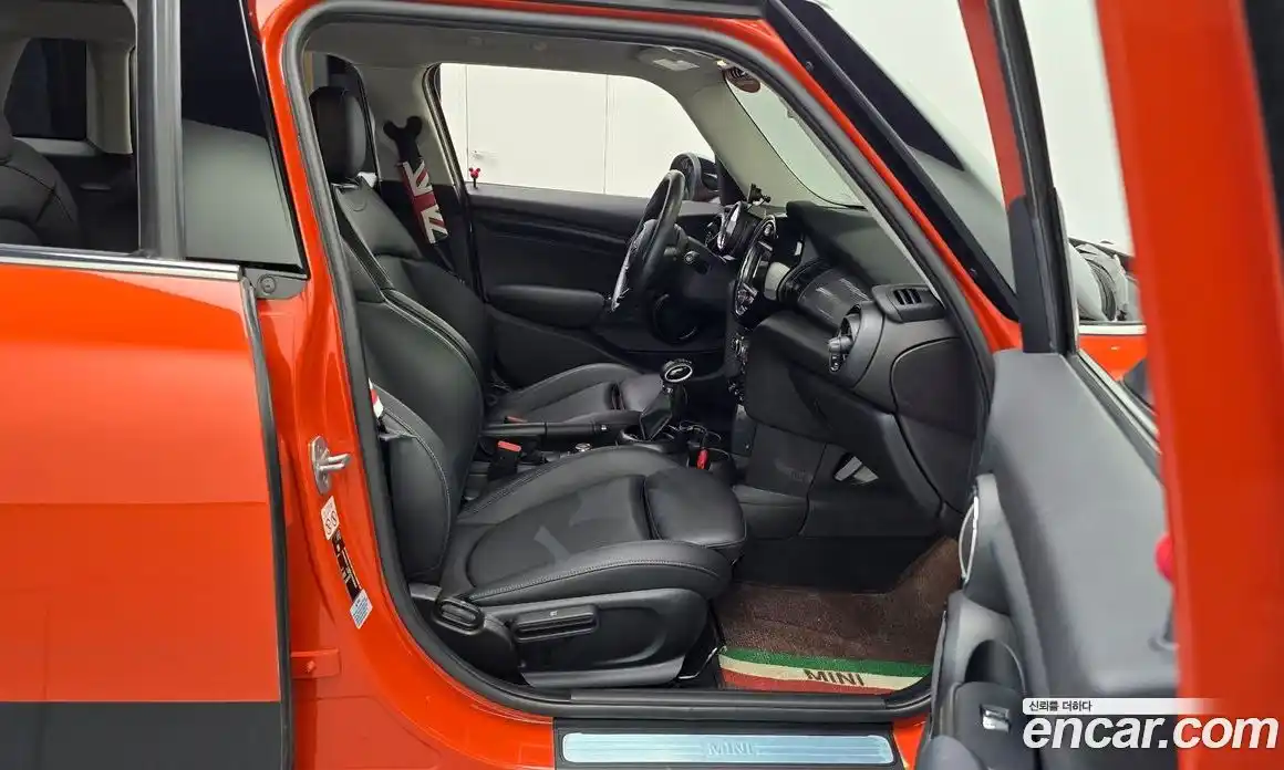 Mini Cooper 2018 1.5 автомат (гидро), фото 17