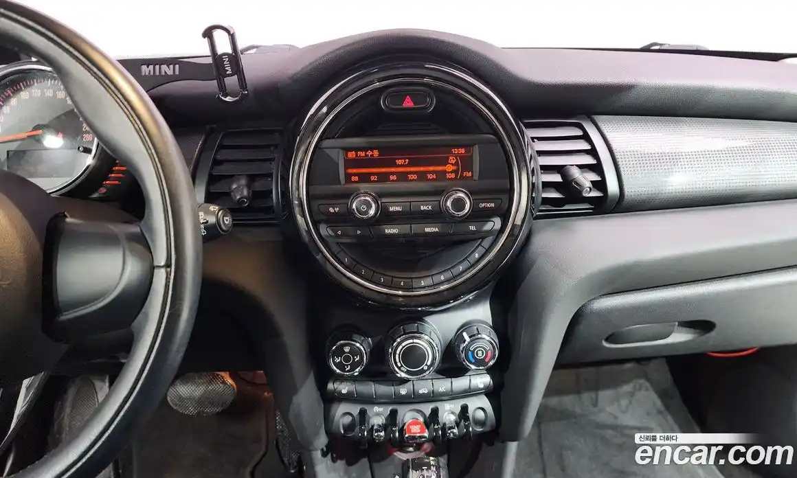 Mini Cooper 2016 1.5 автомат (гидро), фото 14