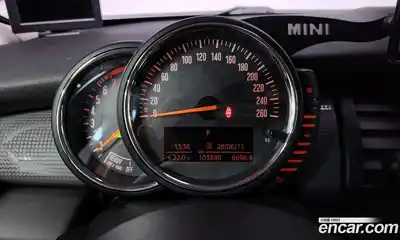 Mini Cooper 2016 1.5 автомат (гидро), миниатюра 8